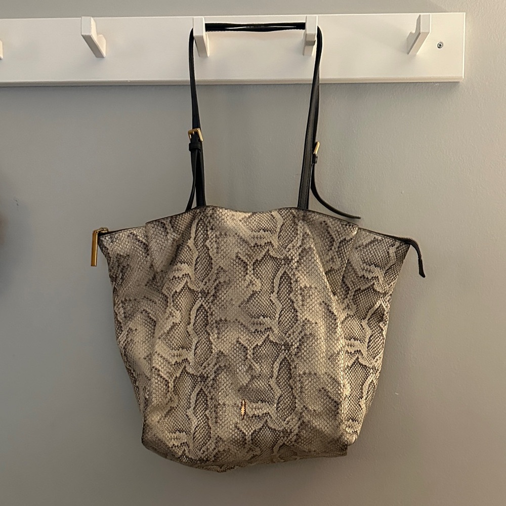 Thacker Snakeskin Pattern Tote Bag